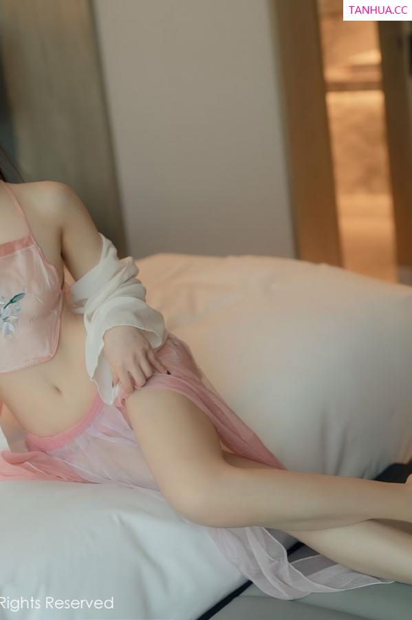 婠婠么  [XiuRen]高清写真图 2022.08.31 No.5519 婠婠么第7张图片